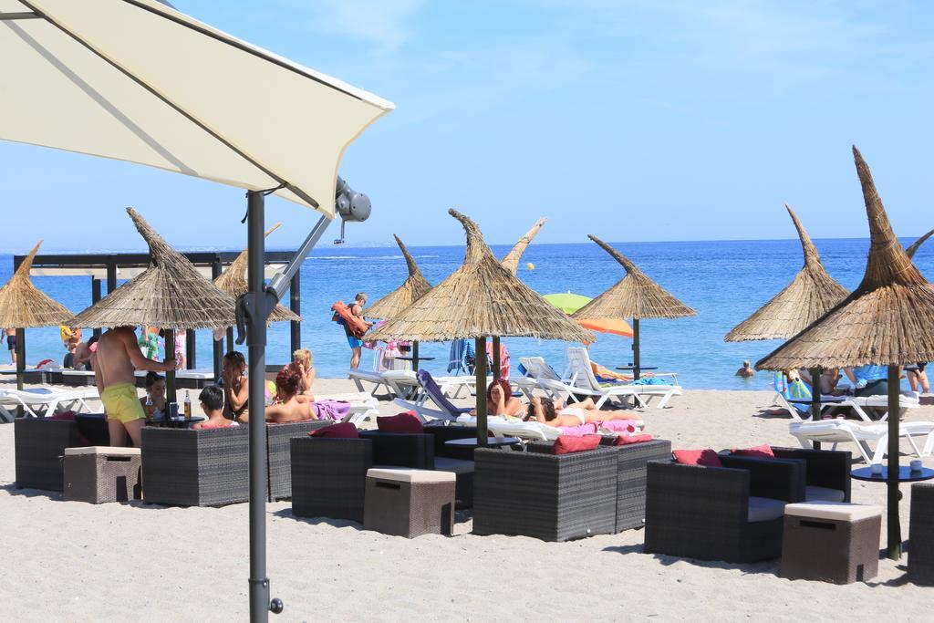 Porto Fino Litoral - Only Families Villa Miami Playa Bagian luar foto