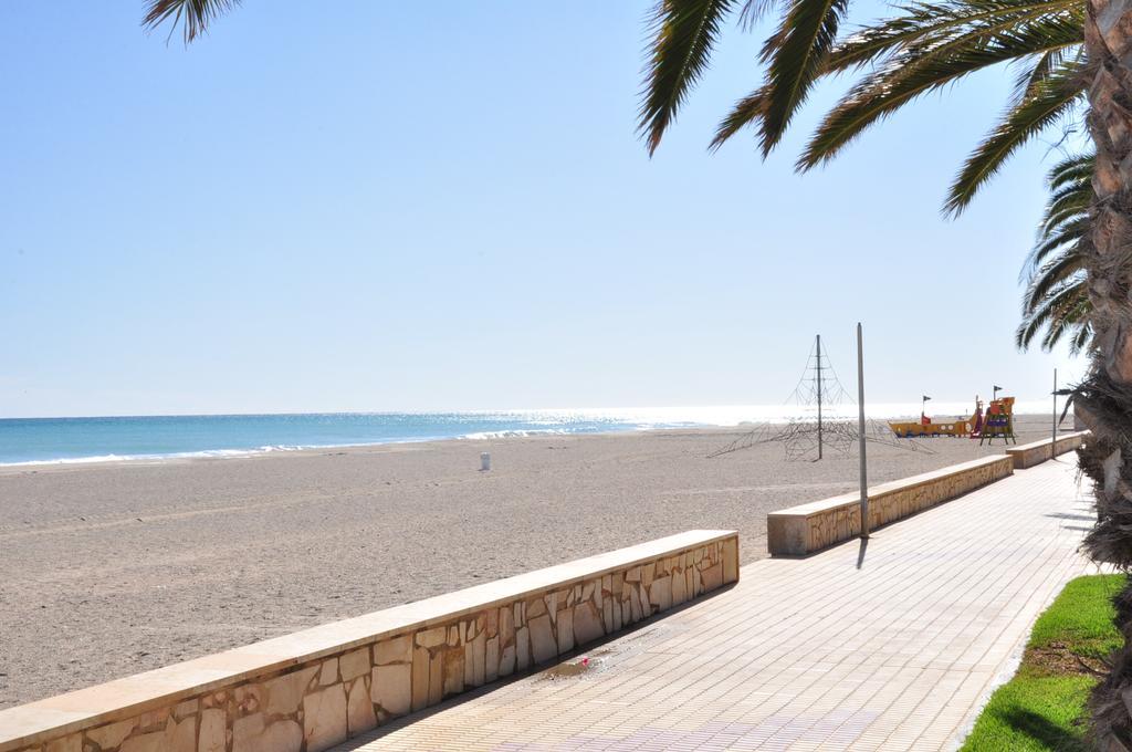 Porto Fino Litoral - Only Families Villa Miami Playa Bagian luar foto